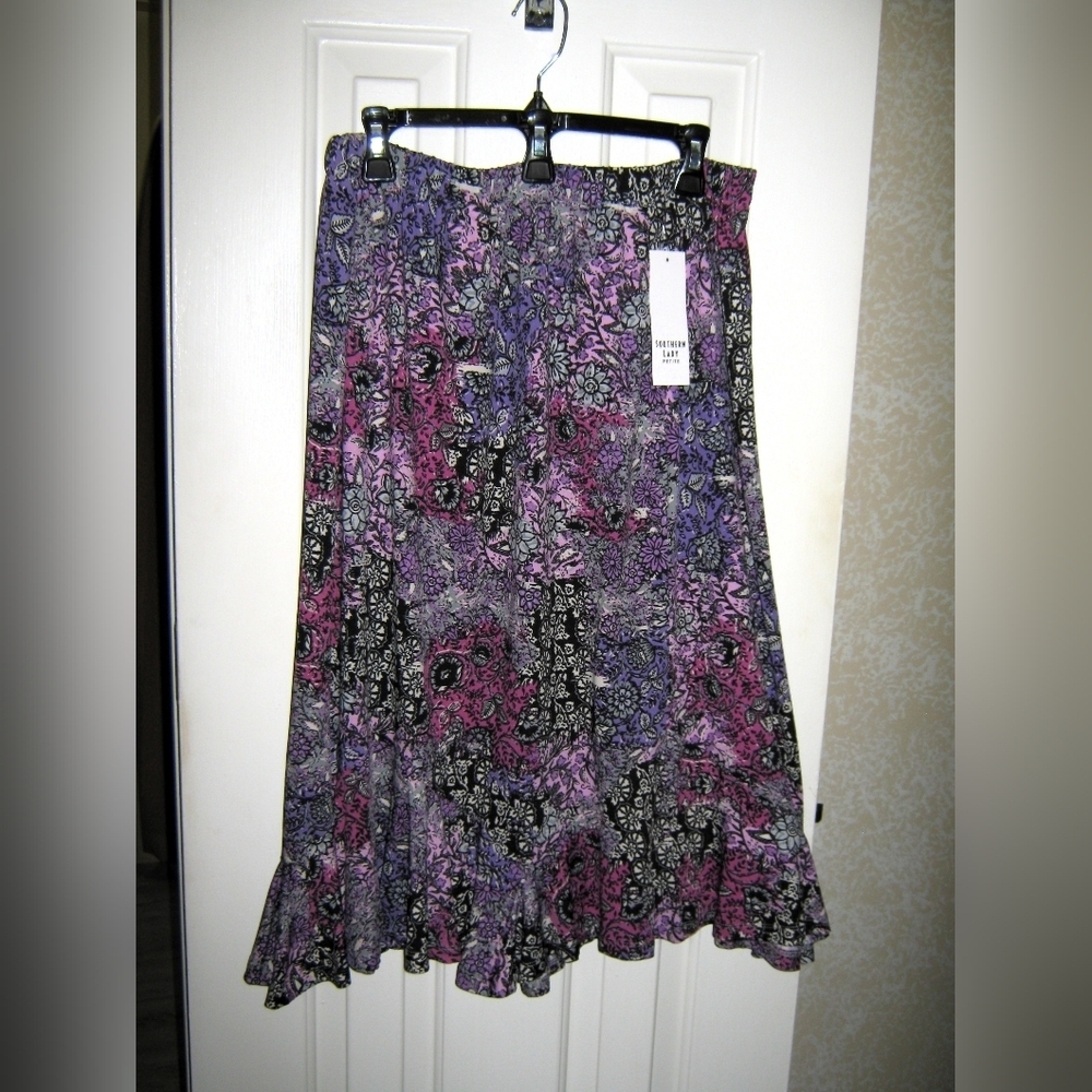 NWT Southern‎ Lady Floral Midi Skirt Women's Size XLP - Picture 2 of 4